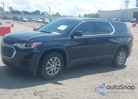 2018 Chevrolet Traverse Ls z USA, uszkodzony, nr VIN 1GNERFKWXJJ206526